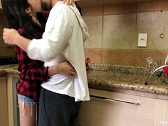 Pijpbeurt, Stel, Hardcore, Likken, Kut duiken, Geschoren, Mager, Tieten likken