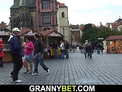 Gros seins, Sucer une bite, Brunette brune, Femme couguar, Mère que j'aimerais baiser, Maman, Réalité, Criant