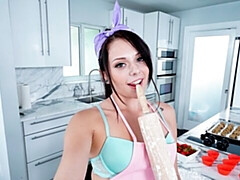 Большая жопа, Большой член, Большие сиськи, Минет, Брюнетки, На кухне, Тощие, Молоденькие