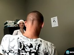 Blasen, Braunhaarige, Vollbusig, Spermaladung, Handjob, Natürlich, Natürlichen titten, Krankenschwester