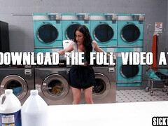 Tetas grandes, Mamada, Garganta profunda, Consolador, Estilo perrito, Madres para coger, Público, Sexo fuerte