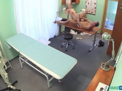 フェラチオ, 浮気者, カップル, 医者, 指いじり, オフィス, オマンコ, ユニフォーム