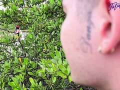 ブロンド, フェラチオ, バック, 淫乱熟女, 3p男男女, アウトドア, スインガー, 三人