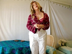 Любители, Жопа, Крупный план, Семяизвержение, Натуральные сиськи, От первого лица, Наездница, Табу