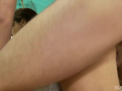 Braunhaarige, Spermaladung, Aufs gesicht abspritzen, Lingerie, Tätowierung