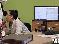 Vorstellungsgespräch, Blasen, Braunhaarige, Tschechisch, Hd, Pov, Öffentlich, Jungendliche (18+)