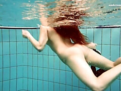 Im freien, Pool, Russisch, Dusche, Schwestern, Jungendliche (18+), Eng, Titten