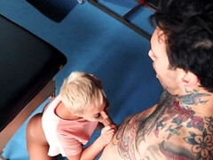 Anal, Gros cul, Blonde, Tromperie, Bâillonner, Fille latino, Chaussettes, Tatouage