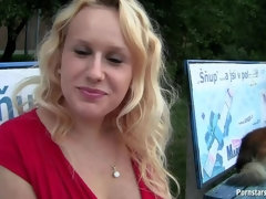 Grosse titten, Blondine, Blasen, Spermaladung, Nackt, Pov, Öffentlich, Tittenfick