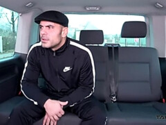 Leie, Grosser schwanz, Kehlenfick, Europäisch, Hardcore, Hd, Öffentlich, Realität