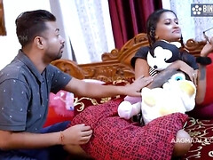 18 jahre, Braunhaarige, Fetisch, Handjob, Indisch, Masturbation, Reif, Jungendliche (18+)