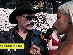 Achter de coulissen, Grote mammen, Blond, Bruinharig, Rondborstig, Beroemdheid, Latijnse vrouw, Spaans