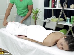 Braunhaarige, Hd, Massage, Piercing, Schlucken