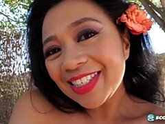 Leie, Grosser arsch, Braunhaarige, Fingern, Masturbation, Milf, Entkleiden, Titten