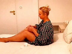 Blond, Sperma, Duits, Hd, Huisgemaakt, Rijpe lesbienne, Moeder die ik wil neuken, Kut duiken