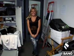 18 ans, Amateur, Gros cul, Blonde, Sucer une bite, Hard, Seins naturels, Adolescente