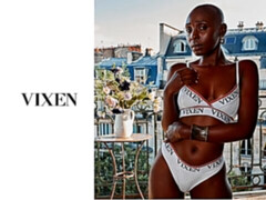 Sucer une bite, En levrette, Noir ébène, Interracial, Lingerie, Maigrichonne, Adolescente, Nénés