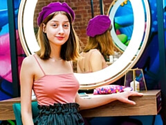 Enthousiasteling, Grote kont, Bruinharig, Vingeren, Kort haar, Mager, Alleen, Strippen