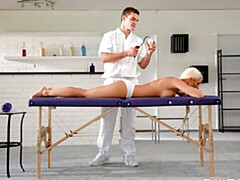 Grote kont, Grote lul, Grote mammen, Blond, Pijpbeurt, Hondjeshouding, Moeder die ik wil neuken, Tieten likken