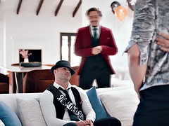 Anal, Sucer une bite, Brunette brune, Tir de sperme, Homosexuelle, Hard, Masturbation, Fête