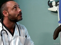 In den arsch, Grosser schwanz, Papi, Schwanz, Interrassisch, Realität, Verführt, Uniform