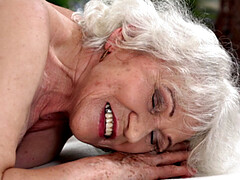 18 летние, Собачьи, Фетиш, Бабушки, Волосатые, Массаж, Киски, Софткор