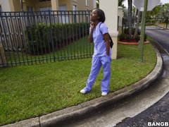 Grosse bite, Brunette brune, Tir de sperme, Noir ébène, Hd, Interracial, De plein air, Tatouage