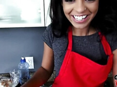 Amateur, Mamada, Pareja, Estilo perrito, Comida, Atragantadas, Cocina, Pov