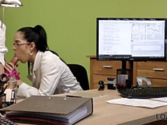 Брюнетки, Парочка, Хд, Лизание, Деньги, От первого лица, На публике, Молоденькие