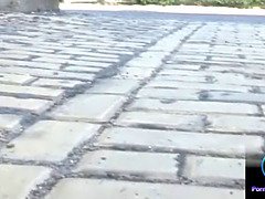 Grosse titten, Braunhaarige, Cfnm, Spermaladung, Hd, Masturbation, Öffentlich, Dürr