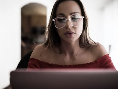 Cul, Gros seins, Sucer une bite, En levrette, Domination, Branlette thaïlandaise, Hard, Mère que j'aimerais baiser