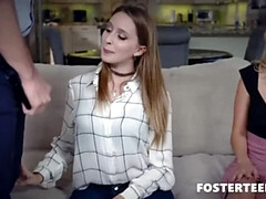 Grosse titten, Papi, Tochter, Familie, Gruppe, Milf, Mutti, Titten