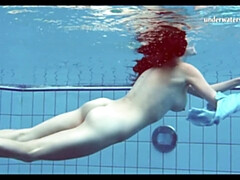 18 jahre, Strand, Braunhaarige, Fetisch, Nackt, Pool, Jungendliche (18+), Unter wasser