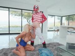 Gros seins, Blonde, Sucer une bite, Tromperie, En levrette, Hd, Chevaucher, Épouse