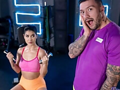 18 años, Culo grande, Verga grande, Mamada, Morena, Estilo perrito, Adolescente, Tetas