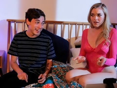 Cul, Blonde, Sucer une bite, Frère, En levrette, Branlette thaïlandaise, Adolescente, Nénés