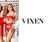 Chambre à dormir, Gros cul, Grosse bite, Sucer une bite, En levrette, Seins naturels, Adolescente, Nénés