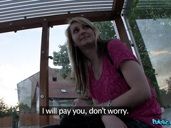 Amateur, Blonde, Sucer une bite, Tromperie, De plein air, Pov, Public