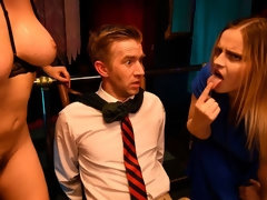 デカ尻, デカパイ, フェラチオ, 茶髪の, ハードコア, なめる, 下着, 淫乱熟女