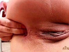 Grosse titten, Braunhaarige, Frau, Masturbation, Muschi, Rasiert, Titten, Nass