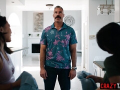 18, アジア人, デカチン, イマラチオ, バック, ハードコア, 小柄, 三人