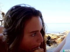 Cul, Plage, Gros seins, Sucer une bite, Plantureuse, Rondelette, Actrice du porno, Pov