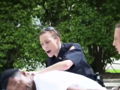 ぽっちゃり, フェラチオ, 着衣女と全裸男, Hd, 異人種間, 淫乱熟女, 三人, ユニフォーム