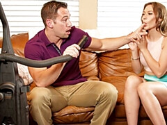 Gros cul, Grosse bite, Sucer une bite, Brunette brune, Seins naturels, Chatte, Adolescente, Nénés