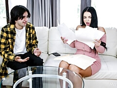 Gros cul, Grosse bite, Gros seins, Sucer une bite, Brunette brune, En levrette, Mère que j'aimerais baiser