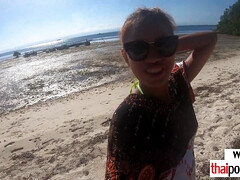 18 ans, Grosse bite, Sucer une bite, Hard, Hd, Petite femme, Thaïlandaise, Nénés