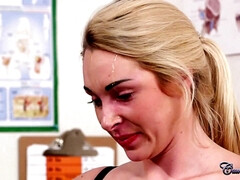 Grote mammen, Pijpbeurt, Sperma shot, Sperma in gezicht, Grappig, Moeder die ik wil neuken, Gezichtspunt, Kut duiken