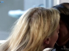 巨乳な, エロティック, レズビアン, なめる, 淫乱熟女, 母, オマンコ, 剃毛