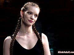 Sadomasoquismo, Rubia, Amarrada, Extremo, Penetracion con dedos, Guantes, Pelirrojo, Sexo fuerte