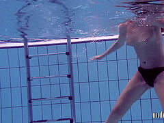 Strand, Bikini, Europäisch, Behaart, Pool, Erotischer film, Solo, Unter wasser